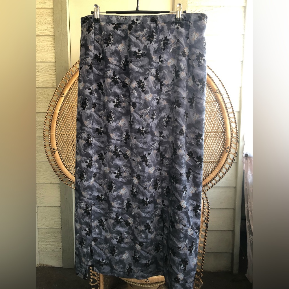 Vintage 90s Renee Adams Limited Grey Maxi Skirt with Black/Gold Floral Pattern